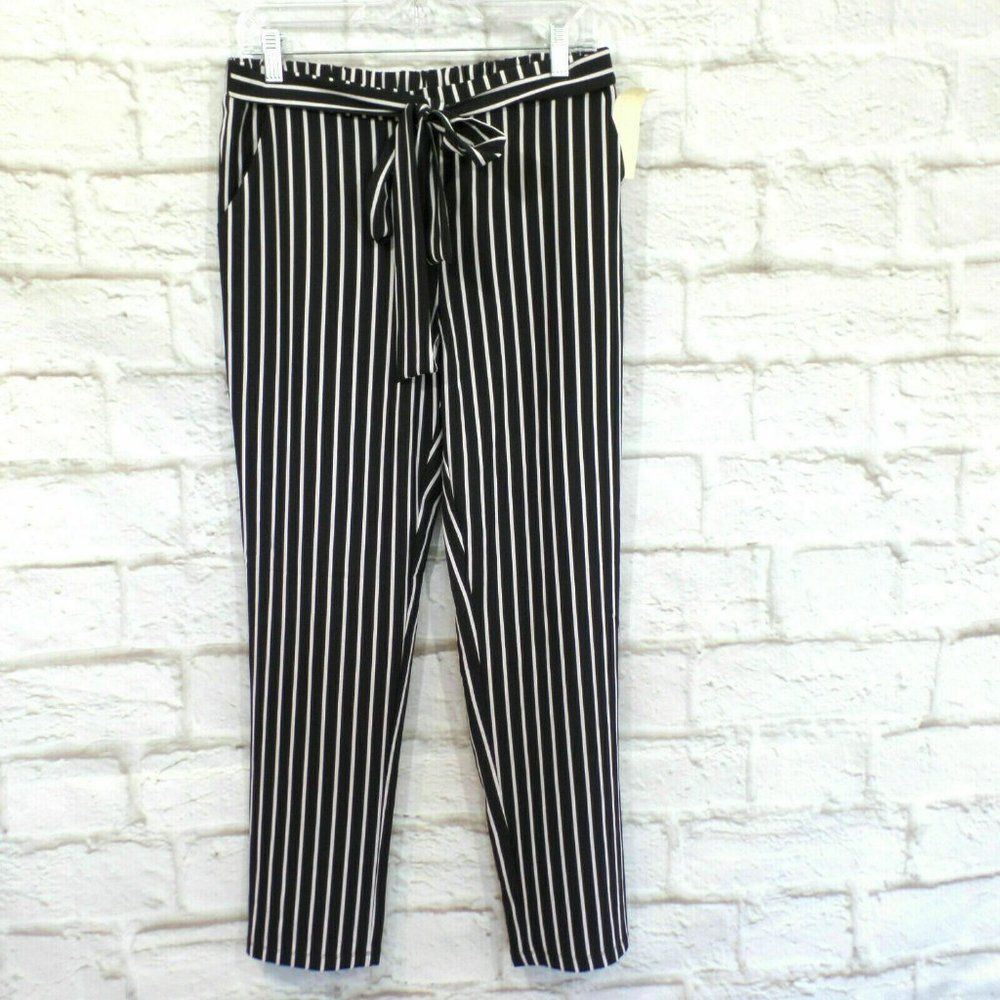 A'gaci Women's, Black & White Striped Tie Front Pants, Size L New!